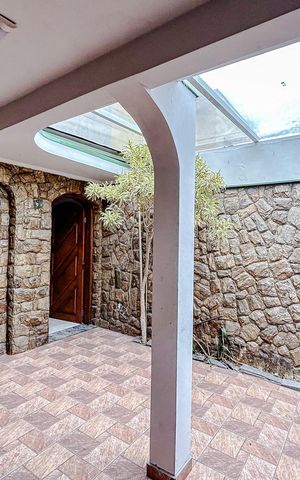 Casa para alugar com 140m², 3 quartos e 1 vagaGaragem