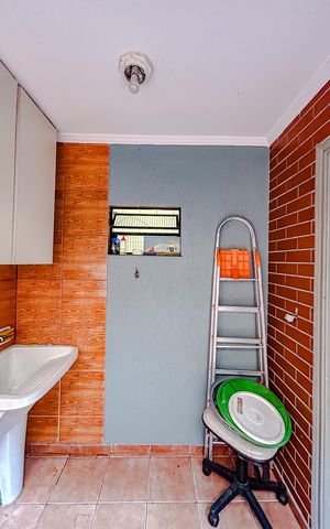 Casa para alugar com 140m², 3 quartos e 1 vagaÁrea de Serviço