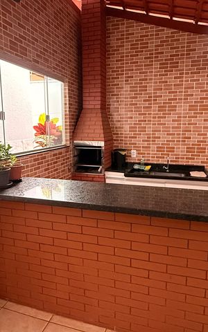 Casa à venda com 110m², 3 quartos e 6 vagasChurrasqueira