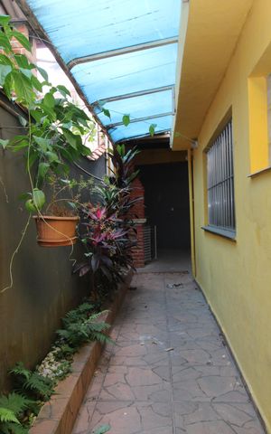 Casa à venda com 193m², 2 quartos e 2 vagasCorredor