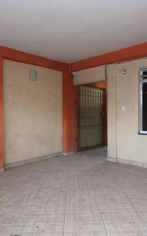 Casa à venda com 193m², 2 quartos e 2 vagasGaragem