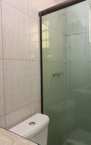 Casa à venda com 193m², 2 quartos e 2 vagasBanheiro da Suíte