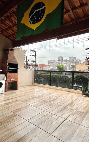 Casa à venda com 220m², 3 quartos e 2 vagasVaranda