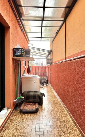 Casa à venda com 220m², 3 quartos e 2 vagasÁrea de Serviço