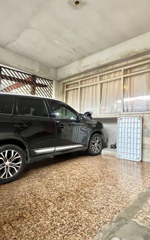 Casa à venda com 220m², 3 quartos e 2 vagasGaragem