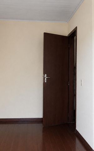 Casa para alugar com 140m², 5 quartos e 1 vaga Casa para alugar com 140m², 5 quartos e 1 vagaQuarto