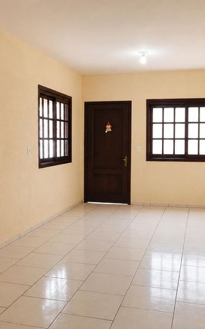Casa para alugar com 140m², 5 quartos e 1 vaga Casa para alugar com 140m², 5 quartos e 1 vagaSala