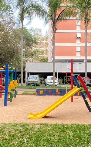 Apartamento para alugar com 60m², 2 quartos e 2 vagasÁrea comum - Playground