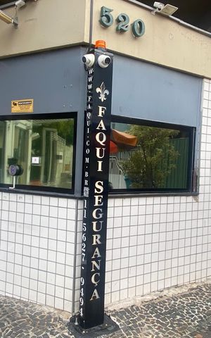 Apartamento para alugar com 60m², 2 quartos e 2 vagasFachada e portaria - Placa