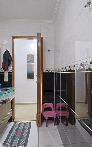 Casa à venda com 320m², 3 quartos e 2 vagasBanheiro Social 2