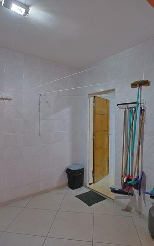 Casa à venda com 320m², 3 quartos e 2 vagasÁrea de Serviço