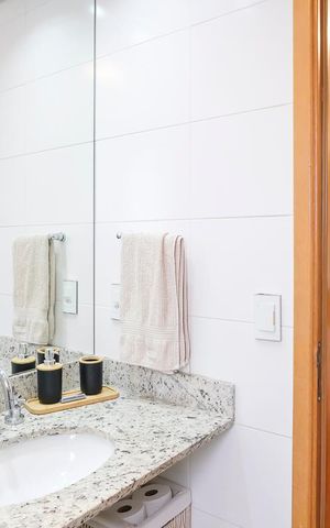 Apartamento à venda com 133m², 3 quartos e 3 vagasBanheiro da suíte 3