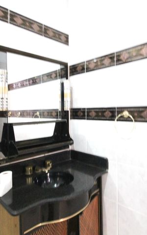 Casa à venda com 450m², 6 quartos e 5 vagas Casa à venda com 450m², 6 quartos e 5 vagasBanheiro da Suíte 3