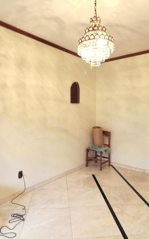 Casa à venda com 450m², 6 quartos e 5 vagas Casa à venda com 450m², 6 quartos e 5 vagasQuarto 2