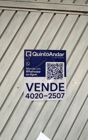 Casa à venda com 450m², 6 quartos e 5 vagas Casa à venda com 450m², 6 quartos e 5 vagasFachada