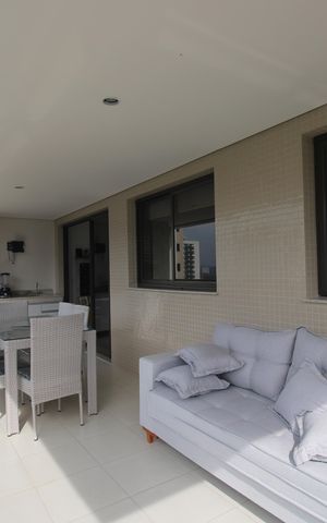 Apartamento à venda com 120m², 3 quartos e 2 vagasVaranda