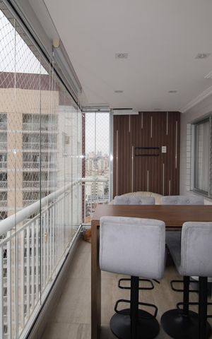 Apartamento à venda com 123m², 3 quartos e 2 vagasVaranda