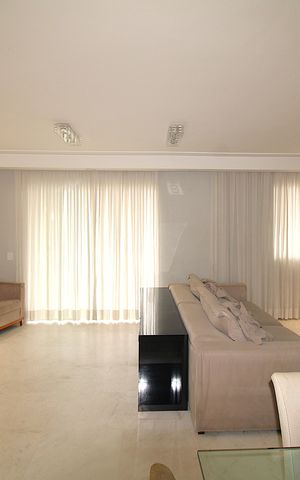 Apartamento à venda com 123m², 3 quartos e 2 vagasSala