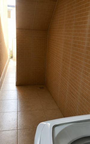 Casa para alugar com 90m², 3 quartos e 1 vaga Casa para alugar com 90m², 3 quartos e 1 vagaÁrea de serviço