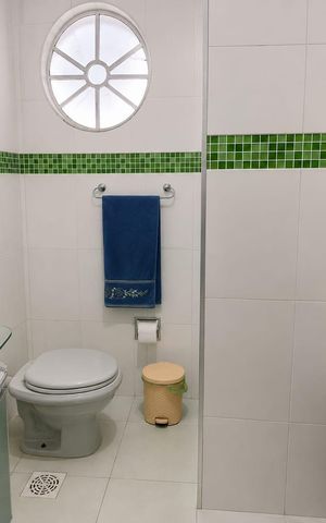 Casa para alugar com 90m², 3 quartos e 1 vaga Casa para alugar com 90m², 3 quartos e 1 vagaBanheiro