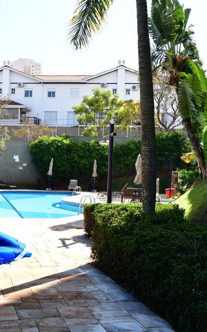 Apartamento para alugar com 106m², 3 quartos e 2 vagasÁrea comum - Piscina
