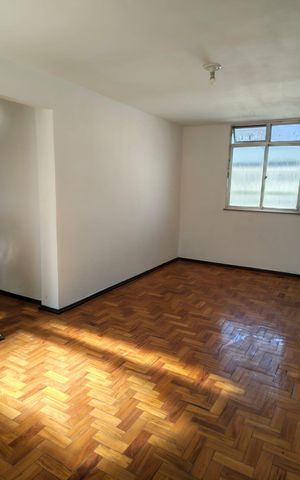 Apartamento à venda com 48m², 2 quartos e 1 vaga Apartamento à venda com 48m², 2 quartos e 1 vagaSala