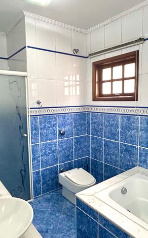 Casa para alugar com 250m², 3 quartos e 4 vagas Casa para alugar com 250m², 3 quartos e 4 vagasBanheiro da Suíte