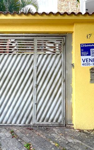Casa para alugar com 250m², 3 quartos e 4 vagas Casa para alugar com 250m², 3 quartos e 4 vagasPlaca instalada na fachada do imóvel