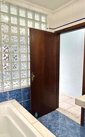 Casa para alugar com 250m², 3 quartos e 4 vagas Casa para alugar com 250m², 3 quartos e 4 vagasBanheiro da Suíte