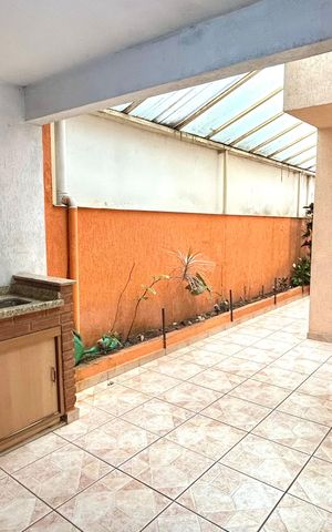 Casa para alugar com 250m², 3 quartos e 4 vagas Casa para alugar com 250m², 3 quartos e 4 vagasChurrasqueira
