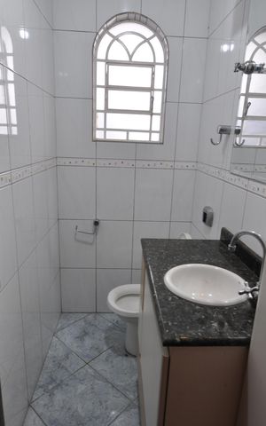 Casa à venda com 360m², 2 quartos e 3 vagasBanheiro Social