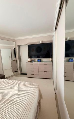 Casa à venda com 165m², 3 quartos e 2 vagas Casa à venda com 165m², 3 quartos e 2 vagasQuarto