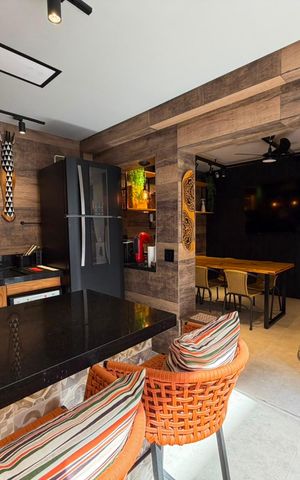 Casa à venda com 165m², 3 quartos e 2 vagas Casa à venda com 165m², 3 quartos e 2 vagasÁrea externa