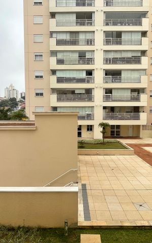 Apartamento à venda com 87m², 3 quartos e 2 vagas Apartamento à venda com 87m², 3 quartos e 2 vagasVaranda