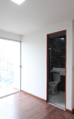 Casa de condomínio para alugar com 131m², 3 quartos e 3 vagasSuíte