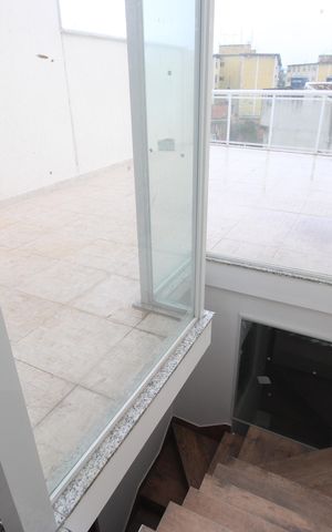 Casa de condomínio para alugar com 131m², 3 quartos e 3 vagasTerraço