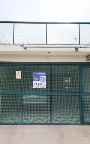 Casa à venda com 150m², 4 quartos e 2 vagasFachada
