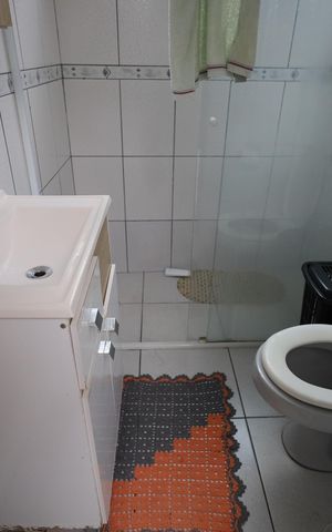 Casa à venda com 150m², 4 quartos e 2 vagasBanheiro 2