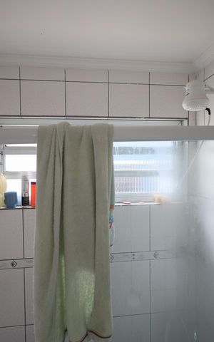 Casa à venda com 150m², 4 quartos e 2 vagasBanheiro 2