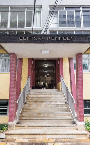 Apartamento à venda com 120m², 3 quartos e 1 vaga Apartamento à venda com 120m², 3 quartos e 1 vagaFachada