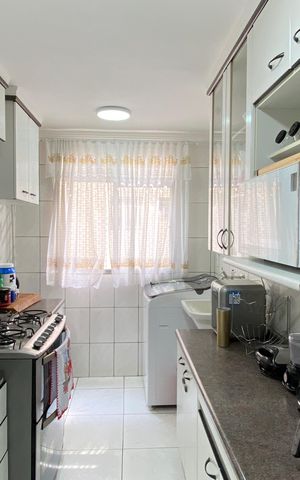 Apartamento à venda com 56m², 2 quartos e 1 vaga Apartamento à venda com 56m², 2 quartos e 1 vagaCozinha - Área de Serviço