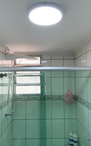 Apartamento à venda com 56m², 2 quartos e 1 vaga Apartamento à venda com 56m², 2 quartos e 1 vagaBanheiro