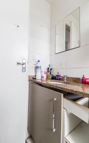 Apartamento à venda com 56m², 2 quartos e 2 vagas Apartamento à venda com 56m², 2 quartos e 2 vagasBanheiro da Suíte