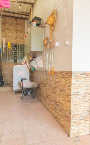 Casa à venda com 80m², 2 quartos e sem vaga Casa à venda com 80m², 2 quartos e sem vagaÁrea de Serviço