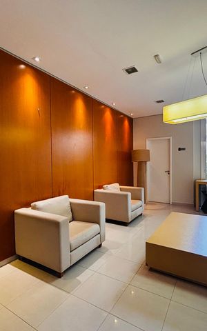 Apartamento à venda com 196m², 3 quartos e 3 vagas Apartamento à venda com 196m², 3 quartos e 3 vagasÁrea comum - Salão de festas