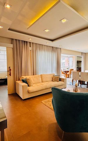 Apartamento à venda com 196m², 3 quartos e 3 vagas Apartamento à venda com 196m², 3 quartos e 3 vagasSala