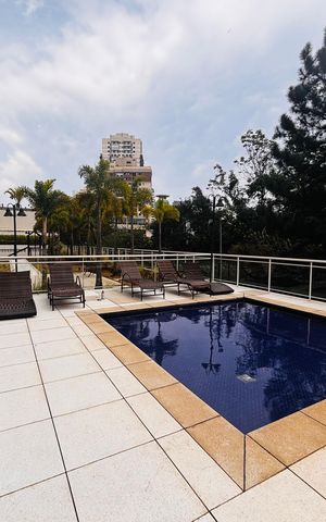Apartamento à venda com 196m², 3 quartos e 3 vagas Apartamento à venda com 196m², 3 quartos e 3 vagasPiscina infantil
