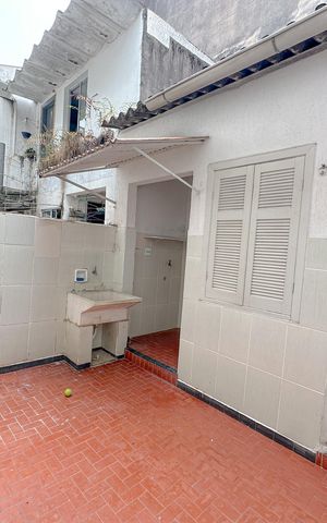 Casa à venda com 120m², 3 quartos e 2 vagasÁrea de Serviço