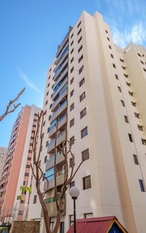 Apartamento à venda com 74m², 3 quartos e 2 vagasFachada do bloco