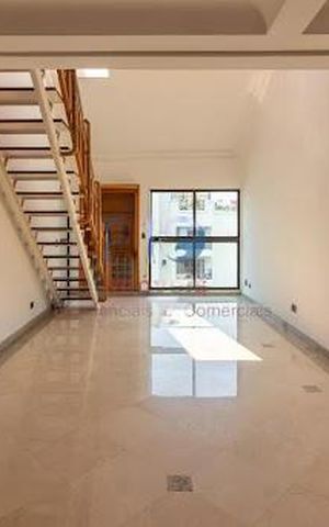 Apartamento à venda com 240m², 3 quartos e 3 vagas